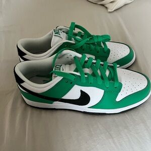 Nike dunks green